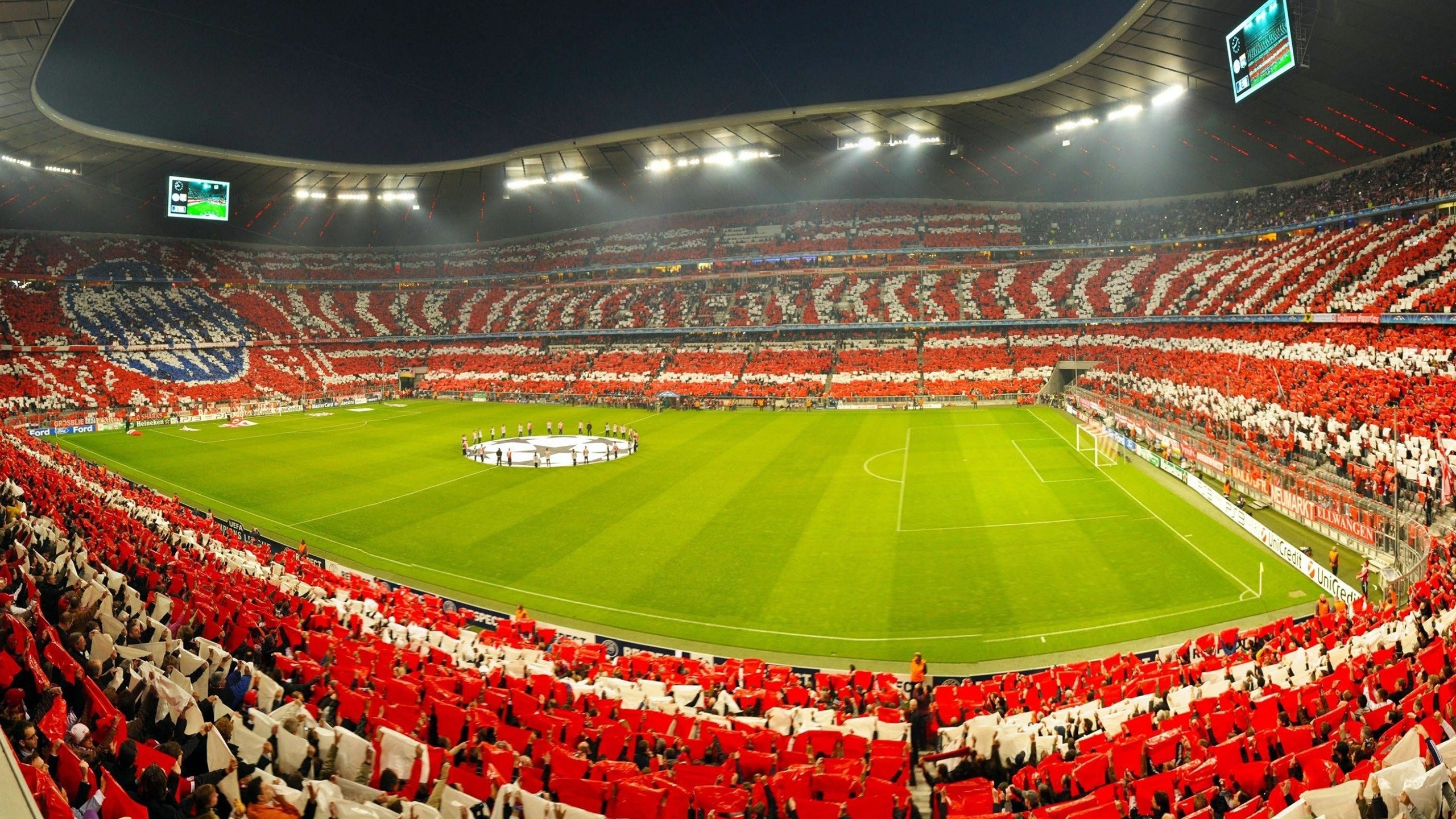 山东泰山主场观众热情高涨，山东泰山 主场